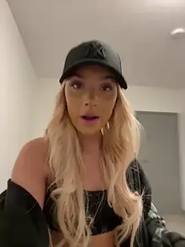 Naughtyblondex Image 3