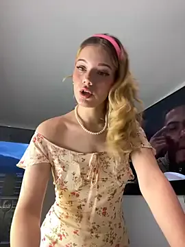 NicoleCut Image 15