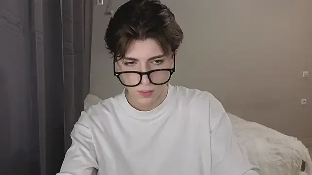 Oliver_star_boy_ live now