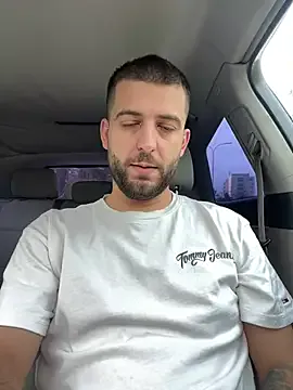 Pablo_Hornyguy95 live now