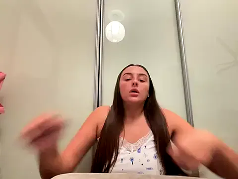 Playfulvixen25 live now