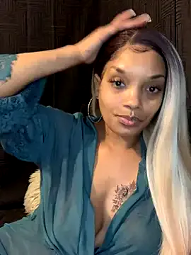 Rakiyahcharms Image 4