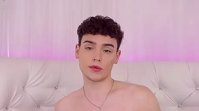 RobbyCharming Image 15