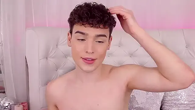 RobbyCharming Image 16