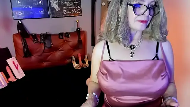 Samantha_mature56 Image 16