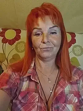 SandraCassandra live now
