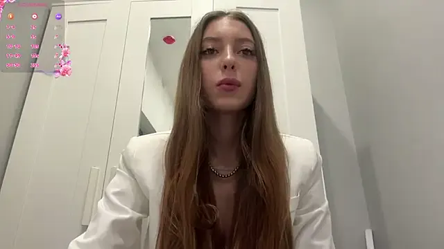 selena_favn Image 9
