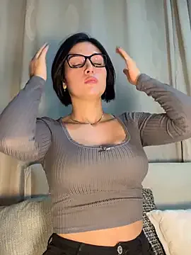 SeleneHale live now