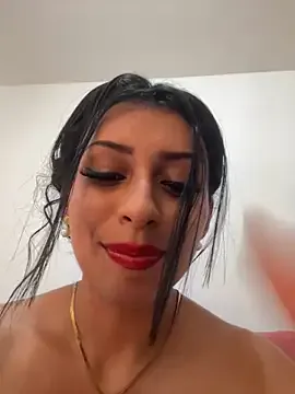 sweetAli_ live now