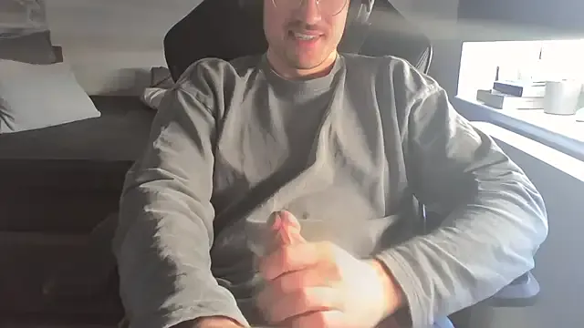 taallguyy_196 live now