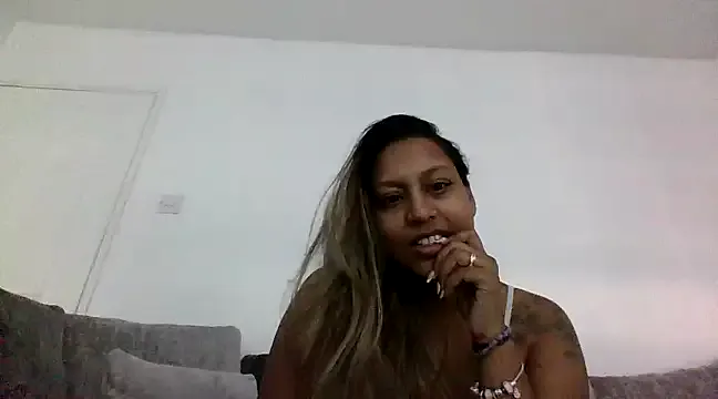 TEMPTING-TAMMY live now