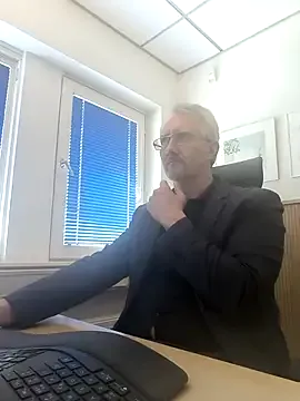 tom-swede live now