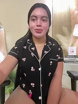 TS-SimplyTheBest live now