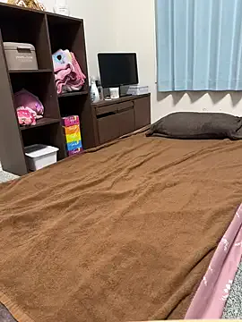 YARASERO-kun live now