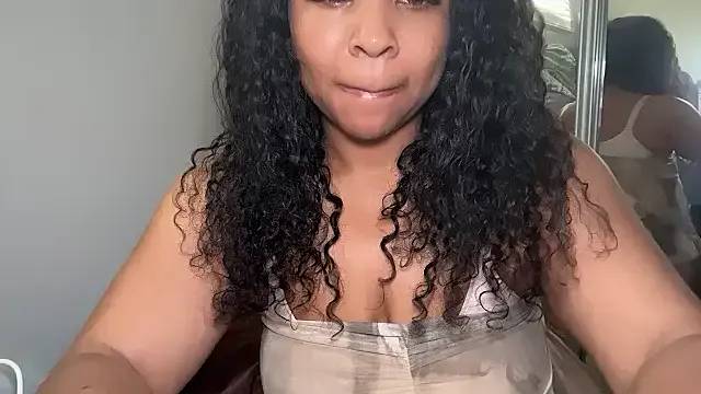 Yourmommysilk Image 4